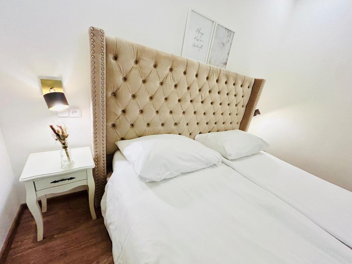 New Luxury Style In Appartement Praag
